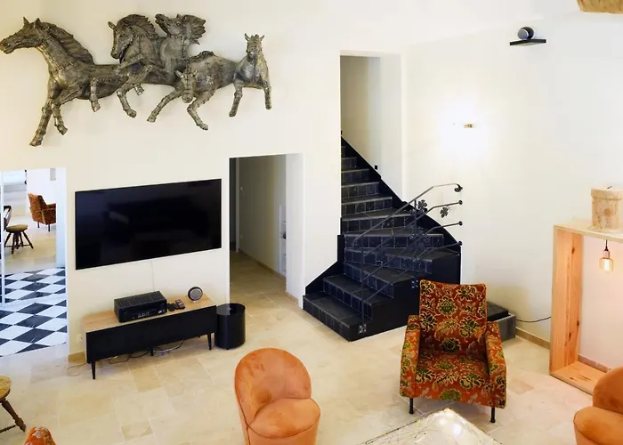 Maison Avec Piscine Et Jacuzzi * Sigogne